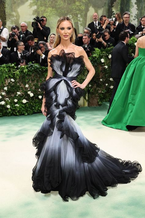 Sleeping Beauties Awakening Fashion Met Gala, Met Gala 2024, Met Gala Fashion, Reawakening Fashion, Georgina Chapman, Met Gala Outfits, Met Gala Dresses, Emma Style, Illustration Collage