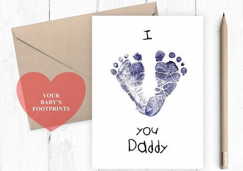 Bereaved Father, Baby Footprint Art, Baby Birthday Card, Footprint Crafts, Baby Handprint, Boyfriend Crafts, Cadeau Baby Shower, Diy Bebe