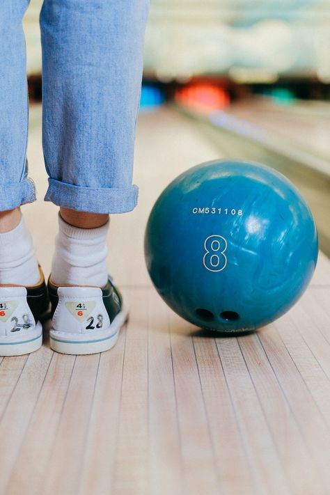 Bowling Pictures, Retro Fitness, Bowling Outfit, Big Family Photos, Penny Pincher Fashion, Jean Purse, Penny Pincher, Bowling Shoes, Bowling Alley