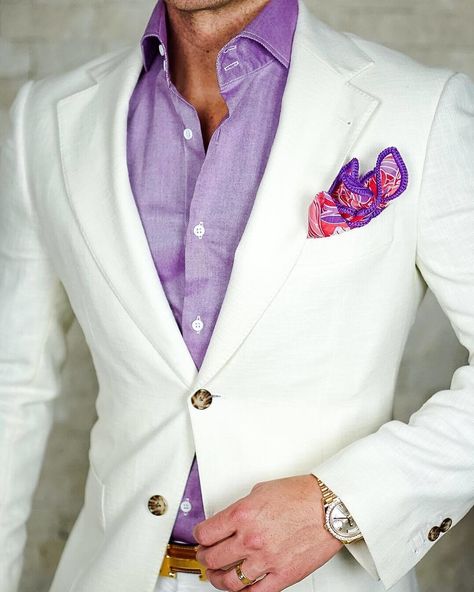 5,040 curtidas, 36 comentários - MEN'S FASHION & STYLE (@mensfashions) no Instagram: “Yes or No? Follow @bestofmenstyle for more - 📸 by @sebastiancruzcouture” White Tuxedo Wedding, Lavender Suit, White Wedding Suit, Blazer Outfits Men, Formal Clothing, Suits Men Business, Purple Suits, Man Clothing, Wedding Clothes