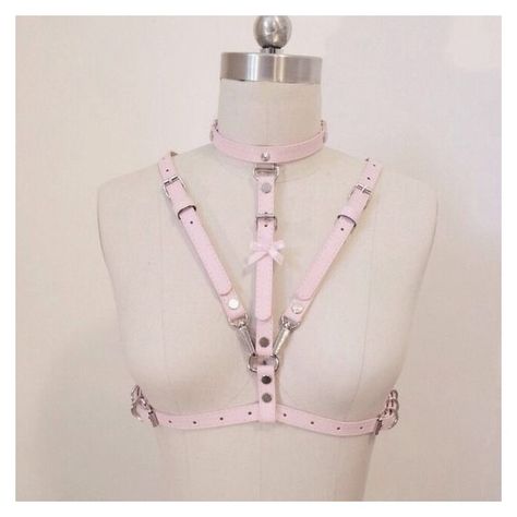 0 Clothes Reveling, Pink Leather Harness, Pink Harness Outfit, Kawaii Harness, Heart Harness, Cute Harness, Pink Harness, Harness Outfit, Leather Garter Belt