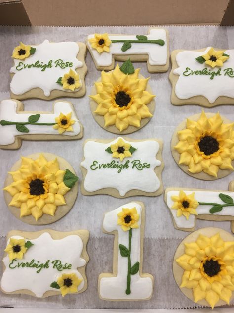 Wild One Sunflower Birthday, Sunflower Cookies, First Birthday Cookies, First Birthday Cupcakes, Bee Cookies, Perfect Sugar Cookies, Sunflower Theme, Autumn Bridal, Fall Bridal Shower