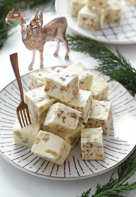 Cheese Fudge Recipe, Cream Cheese Fudge Recipe, Cream Cheese Fudge, Cheese Fudge, Recipe With Cream Cheese, White Almond Bark, Peanut Butter Fudge Recipe, White Chocolate Fudge, Bakers Chocolate