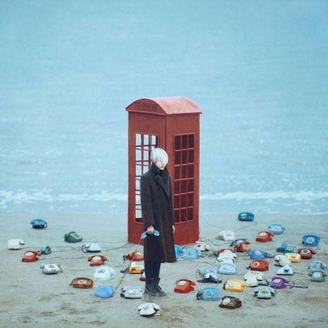 The Poetic Photographies of Oleg Oprisco – Fubiz Media Oleg Oprisco, Moment Photography, Fine Art Portraiture, Photography Pics, Creative Portrait Photography, Photography Beach, Surrealism Photography, Conceptual Photography, Visual Poetry