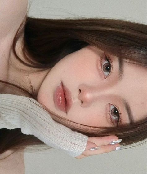 Makeup Ala Korea, Makeup Asia, Makeup Ulzzang, Asian Makeup Looks, Mekap Mata, Korean Makeup Look, Floral Makeup, Soft Makeup Looks, Korean Eye Makeup