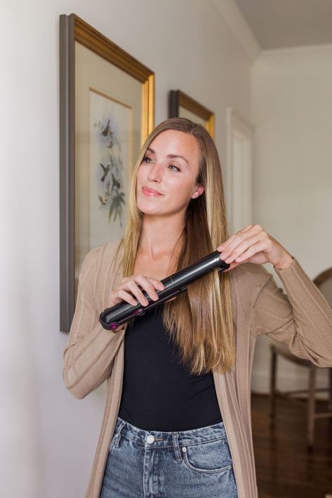 The Dyson Corrale straightener is said to be the best flat iron on the market. But is it? Read this review for pros and cons, before and afters, and to find out if it's right for you. #dysoncorrale #dysonstraightener Dyson Straightener, Wavy Fine Hair, Dyson Corrale Straightener, Best Flat Iron, Dyson Corrale, Flat Irons Best, Brazilian Blowout, Air Dry Hair, Professional Stylist