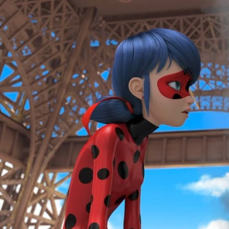 Scene from Miraculous Season 4 Episode 16: Simpleman || Ladybug & Cat Noir matching icons, profile picture (pfp) #MiraculousLadybug #MLB #Season4 #Episode16 #Simpleman #Ladybug #CatNoir #ChatNoir Cat Noir Matching Icons, Profile Picture Pfp, Catnoir And Ladybug, Ladybug Cat Noir, Ladybug Miraculous, Duos Icons, Miraculous Ladybug Oc, Basic Workout, Cartoon Profile Pictures