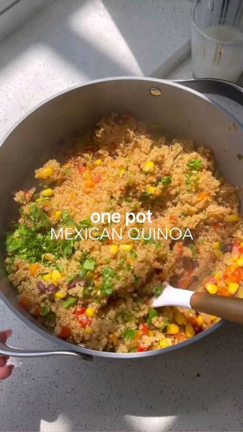 vegan Mexican quinoa in 2022 | Vegan dinner recipes, Vegan recipes, Healthy snacks Plant Based Cookbook, Health Dinner Recipes, Frozen Corn, Idee Pasto Sano, Vegan Recipe, Dinner Idea, Vegan Dinner Recipes, Delicious Vegan Recipes, Bell Pepper