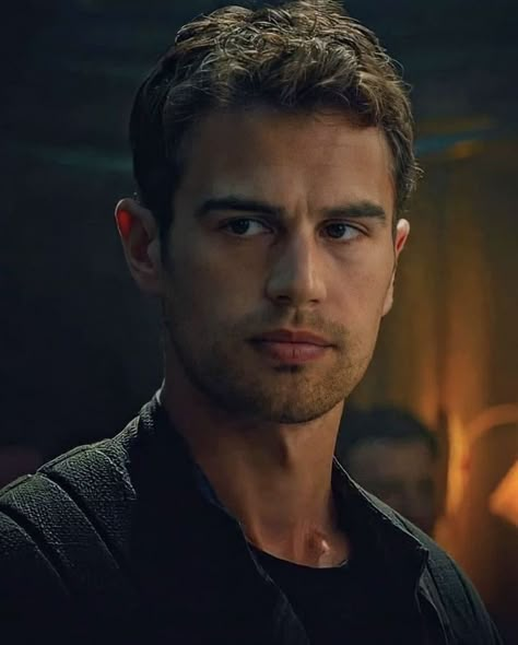 Theodore James, Tobias Eaton, Pyjamas Set, Aaron Taylor Johnson, Theo James, Divergent, Smash Book, Follow For More, If You Love