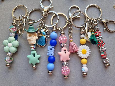 6 different cute keychains - pick and choose! makes great stocking stuffers! Cricut Keyrings, Grinch Bead Keychain, Green Bead Keychain, Western Bead Keychain, Green Beaded Keychain, Focal Bead Keychain, Halloween Disco, Keychain Crafts, Keychains Cute