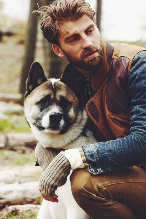 Man’s best friends, his beard and his dog. Travis Fimmel, Beard Styles For Men, Mens Fashion Rugged, V Magazine, Man And Dog, Charlie Hunnam, Appaloosa, Quarter Horse, Beard Styles