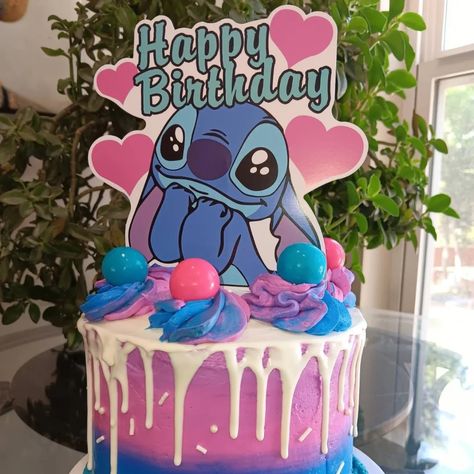 Stitch Birthday Cake, Drip Birthday Cake, Disney Stitch Tattoo, Stitch Party, Stitch Cake, Stitch Tattoo, Stitch Birthday, Disney Birthday Cakes, Cake Girl