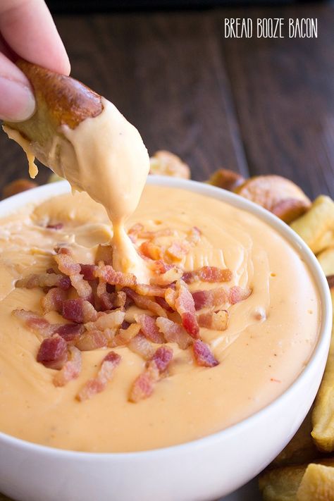 Cheese Beer Dip, Bacon And Cheese Dip, Bacon Cheese Dip Recipes, Beer Dip Recipe, Gameday Food, Beer Dip, Bread Booze Bacon, Cheese Dip Recipe, Beer Bacon