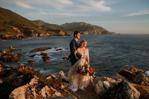 This Couple Lucked Out with the Dreamiest Light During Their Big Sur Elopement | Junebug Weddings Golden Hour Wedding, Big Sur Elopement, Country Bridal Shower, Fun Wedding Shoes, Wedding Reception Fun, Amalfi Coast Wedding, Big Sur Wedding, California Elopement, Gorgeous Couple