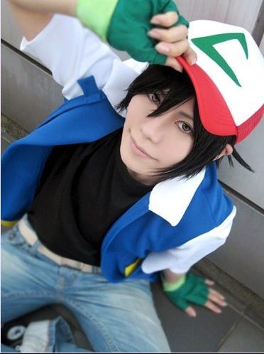 I know i am the biggest nerd for repinning this but i cant help it!! Ash Ketchum Costume, Ash Ketchum Cosplay, Satoshi Pokemon, Poke Mon, Easy Pokemon, Cosplay Pokemon, Gijinka Pokemon, Movie Nerd, Pokemon Ash