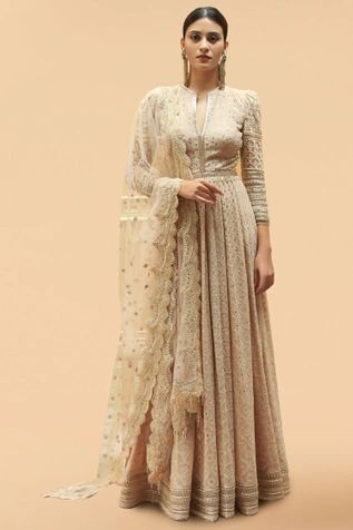 Chikankari Anarkali, Floor Length Anarkali, Embroidered Anarkali, Tarun Tahiliani, White On White, Anarkali Suits, White Embroidery, Churidar, Designer Gowns