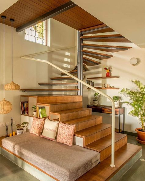 Staircase Seating, Living Room Steps, Indian Living Room Designs Small Spaces, Stairs In House, Baddie Bedroom, Exterior Landscaping, Baddie Bedroom Ideas, Decorating Rooms, Staircase Designs