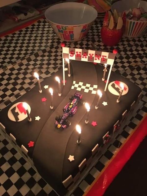 F1 Cake Aesthetic, Formula 1 Gifts For Boyfriend, Formula 1 Cake Ideas, F1 Gifts For Boyfriend, F1 Bday Cake, Formula 1 Birthday Cake, Car Birthday Cake Ideas, F1 Cake Ideas, Pastel F1