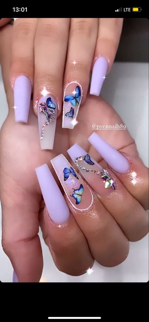 Butterfly Set Nails, Butterfly And Flower Acrylic Nails, Butterfly Theme Nails, Lavender Nails With Butterflies, Aaliyah Nails, Spring Nails Butterflies, Nail Designs Butterflies, Nails Acrylic Butterfly, Lavender Nails Acrylic