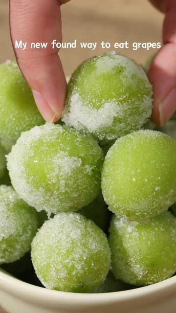 Frozen Grapes Recipe, Grape Recipes, Refreshing Snacks, Healthy Sweet Snacks, Tastemade Recipes, Tasty Recipes Videos, Quick Recipes Snacks, Healthy Homemade Recipes, Easy Snack Recipes