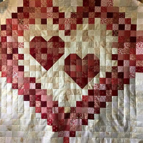 Quilts With Hearts, Valentines Quilts, Quilt Hearts, Valentine Quilt, Arrow Quilt, Half Square Triangle Quilts Pattern, Girl Quilts Patterns, Heart Quilts, Triangle Quilt Pattern