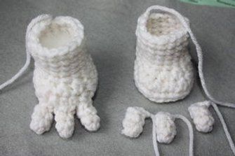 Picture of Legs/ Feet Amigurumi Basics, Amigurumi Tips, Amigurumi Minta, Crochet Classes, Knitting Paterns, Amigurumi Ideas, Amigurumi Tutorial, Crochet Animal Patterns, Diy Pattern