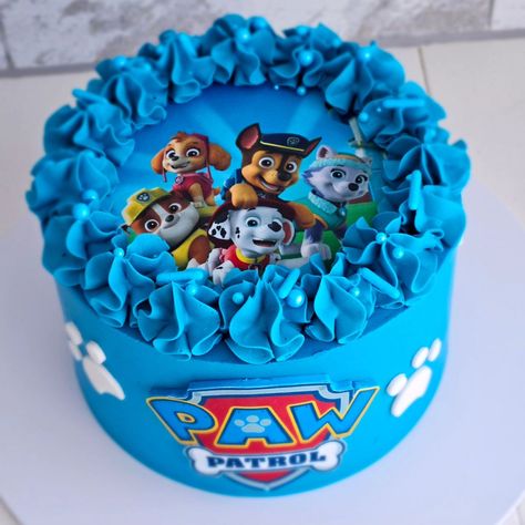 🐾 PAW Patrol, ready for action, Ryder, sir! 🐾 This paw patrol cake design is super popular. 👌 Paw Patrol Cake Design, Paw Patrol Birthday Cake Boys, Birthday Cake Boys, Paw Patrol Birthday Cake, Paw Patrol Cake, Paw Patrol Birthday, Boy Birthday Cake, Cakes For Boys, Paw Patrol