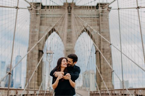 Brooklyn Bridge Picture Ideas Couple, Brooklyn Bridge Portrait, Brooklyn Bridge Couple Pictures, Brooklyn Bridge Couple Photoshoot, Brooklyn Bridge Engagement Photos, Williamsburg Brooklyn Engagement Photos, New York Brooklyn Bridge Photography, Bridge Photos, Bridge Ideas