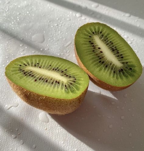 Kiwi Aesthetic Fruit, Beige And Green Aesthetic, Pistachio Aesthetic, Frutas Aesthetic, Kiwi Aesthetic, Jade Aesthetic, Fruit Picture, Nuts & Seeds, Beautiful Fruits