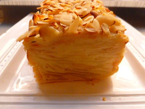 Invisible Apple Cake Hungry Happens, Invisible Apple Cake In A Loaf Pan, Invisible Apple Cake Recipe, Invisible Apple Cake, Invisible Cake, Filled Desserts, Apple Pound Cake, Apple Cakes, Med Diet