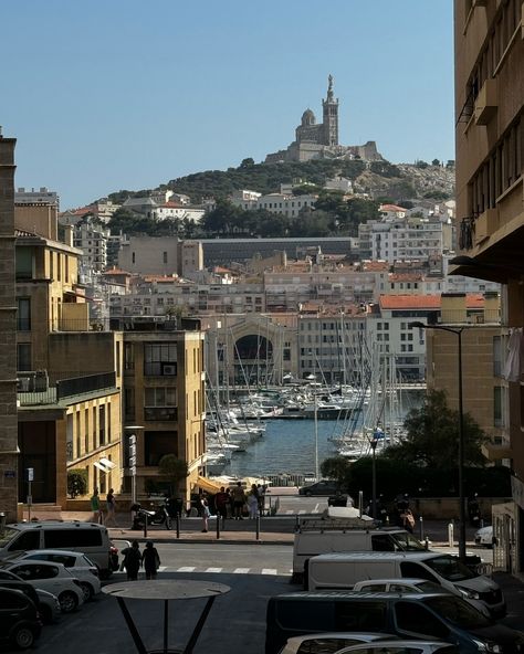 ~Never stop exploring~ 💫🌊🇫🇷🥐💌 #marseille #travel #cotedazur #french #palaislongchamp Marseilles Aesthetic, Hyacinth Core, Marseille France Aesthetic, Marseille Aesthetic, Marseille Travel, Goals 2025, France Aesthetic, Marseille France, Dream City