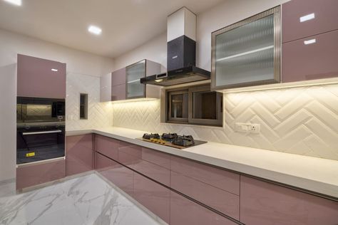 kitchen decorative ideas Kitchen Colour Combination, Kitchen Cabinetry Design, Latest Kitchen Designs, Simple Kitchen Design, Kitchen Design Color, Modern Cupboard Design, Kitchen Modular, Modern Kitchen Cabinet Design, Modular Kitchen Design