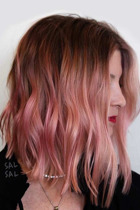 Inverted Bob Haircuts, Peinados Fáciles Para Cabello Corto, Short Hair Color, Haircut And Color, Penteado Cabelo Curto, Rose Gold Hair, Hair Dye Colors, Gold Hair, Grunge Hair