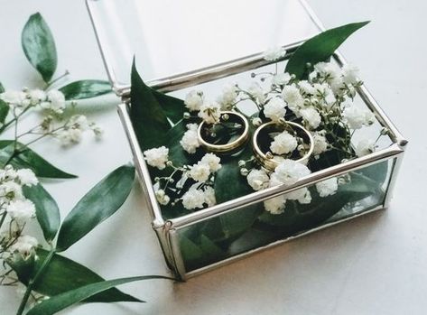 Ring Box Wedding Diy, Engagement Tray, Ring Holder Wedding, Glass Box, Wedding Ring Box, Disney Wedding, Wedding Deco, Simple Weddings, Ring Box