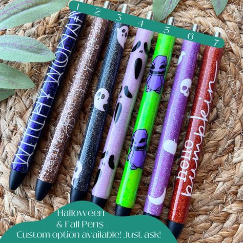 This listing is for one Ink joy paper mate gel .7 pen that has been glittered/painted and sealed with coats of FDA compliant epoxy/resin. The epoxy allows for a smooth finish that ensures your decals/glitter will not peel off. All of my items are made to order and no two will ever be identical.  Pens come with black ink in them and the instructions on how to obtain more refills! HOW TO ORDER (If applicable) In the personalization section at checkout please insure to include: -Teacher or name with the correct spelling and punctuation you would like on the pen. CARE INSTRUCTIONS -Not safe to put in mouth!  *LWC is not responsible for damage done by you or shipping errors (unless the damage is a direct result of our own packaging/doing), however, we would be glad to repair/replace it with the Epoxy Pen Designs, Halloween Cup Ideas, Pen Designs, Epoxy Pens, Pen Ideas, Epoxy Crafts, Spooky Things, Pen Craft, Fancy Things