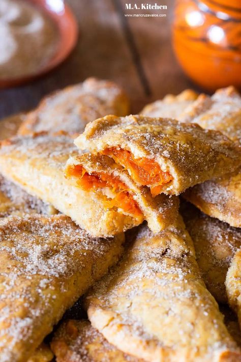 Squash Empanadas, Pumpkin Empanadas Mexican Recipe, Pumpkin Empanadas Recipe, Easy Pumpkin Empanadas Recipe, Sweet Empanadas Recipe, Potato Empanadas, Pumpkin Empanadas, Mexican Sweet Breads, Empanadas Dough