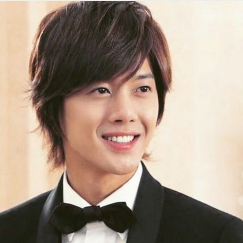 LeaderLeader Kim Hyun Joong Playful Kiss, Full Kiss, Mischievous Kiss, Kim Joon Hyun, Leonard Dicaprio, Lee Min Ho Songs, Kim Joong Hyun, Itazura Na Kiss, Playful Kiss