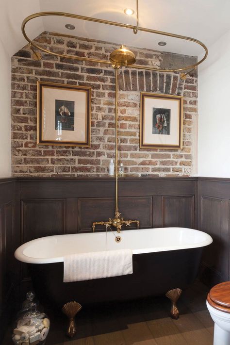 Sophisticated Victorian Bathroom With Black Freestanding Bathtub Bathroom Wainscoting Ideas, Bathroom Wainscoting, Wainscoting Bathroom, Victorian Bathroom, Bad Inspiration, Stylish Bathroom, Elegant Bathroom, Hus Inspiration, Vintage Bathroom