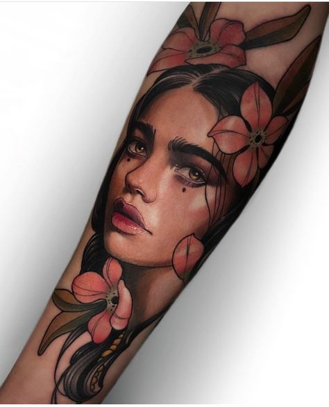 Neo Traditional Tattoos Women, Neotraditional Portrait, Womens Portraits, Detailed Tattoos, Traditional Tattoo Woman, Tattoo Sleeve Filler, Neo Tattoo, American Traditional Tattoo Ideas, Traditional Tattoo Ideas