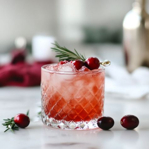 Cranberry Bourbon Smash Cranberry Bourbon Smash, Cherry Bourbon Smash, Cranberry Syrup, Bourbon Smash, Autumn Inspired, 5 O Clock Somewhere, Ginger Ale, 5 O Clock, Sharing Is Caring