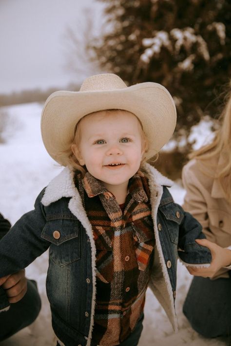 Toddler Western Outfit Boy, Winter Western Photoshoot, Toddler Cowboy Hat, Western Winter Outfits, Western Photoshoot, Boys Fall Outfits, Toddler Photos, Winter Photoshoot, Toddler Fall