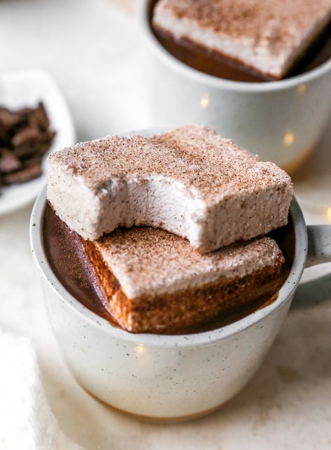 Snickerdoodle Hot Chocolate, Homemade Marshmallow, Christmas Drink, Homemade Marshmallows, Hot Chocolate Recipes, Festive Treats, Chocolate Cinnamon, Bittersweet Chocolate, Snickerdoodles