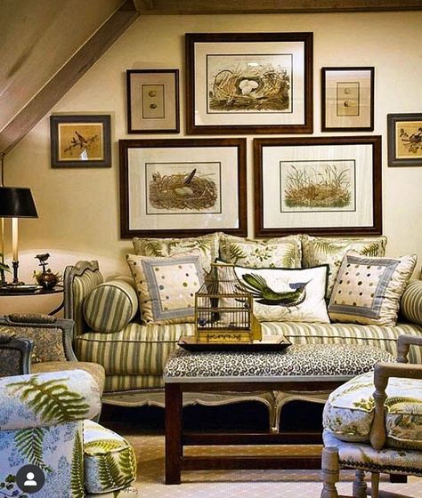 Timeless Design 🖤 Dan Carithers… Charles Faudree, Picture Arrangements, French Country Decorating, A Living Room, Beautiful Interiors, Cottage Decor, Traditional House, Country Decor, Great Rooms