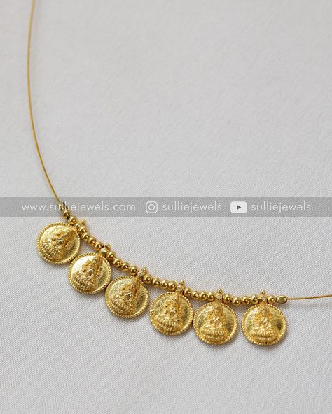 Comment to get link of the product or to place orders 💞 Gold Lakshmi Coin Minimal String Chain Product code 3085 #lakshmi #coin #minimal #string #necklace #jewellery String Necklace, Antique Necklaces Design, Hair Brooch, Antique Necklaces, Ear Chain, Western Earrings, Hand Accessories, Gold Fashion Necklace, Gold Coin