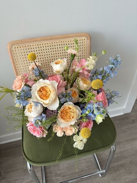 dump but not trash / ig:@redrolz Hydrangea And Wildflower Bouquet, Spilled Milk, Boquette Flowers, Spring Florals, Faux Flower Arrangements, Nothing But Flowers, Flowers Gifts, Flower Therapy, Beautiful Bouquet Of Flowers