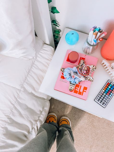 preppy ! 🫧🦓 Light Preppy Aesthetic, Preppy Medium Widget, Preppy Bed, Preppy Morning, Pastel Preppy, Preppy Inspo, Preppy Inspiration, Fashion Preppy, Preppy School