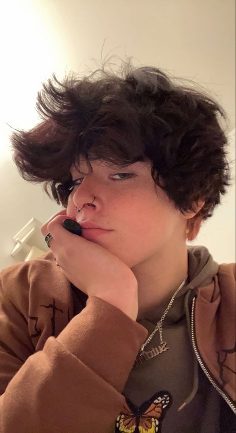 Floofy Hair, Androgynous Haircut, Boy Hair, Gender Fluid, Human Reference, Peinados Fáciles Para Cabello Corto, Cut My Hair, Pretty Hair, Hair Envy