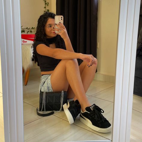 Puma Suede XL 🖤✨ Seu novo tênis preferido está aqui na Birds 💛 Para você que busca acabamentos impecáveis e muito conforto 😮‍💨 Forma normal disponível do 34 ao 43 (UNIDADES LIMITADAS) Frete Grátis para regiões selecionadas Para comprar o seu e receber em poucos dias é só acessar nosso site •www.birdshoes.com.br• (link na bio) 🫶🏼 #pumasuede #tenispuma #tenisfeminino #teniscasual #inspofashion #inspostyle #birdshoes #tenis #tenispreto Puma Suede, Birds, Quick Saves