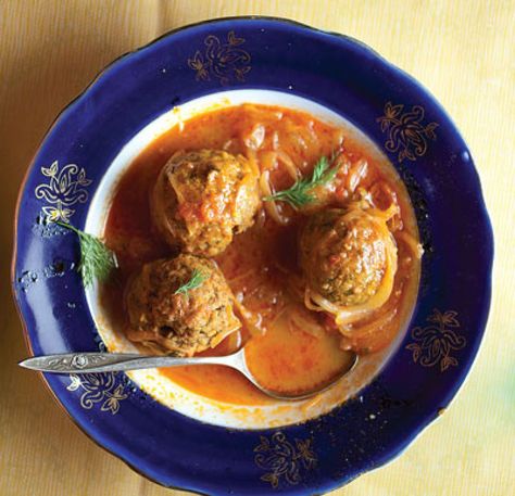 Herb Meatballs in Tomato-Plum Sauce (Kufteh) Herb Meatballs, Meze Recipes, Plum Sauce Recipe, Iranian Dishes, Tender Meatballs, Iranian Recipes, Baba Ghanoush, Plum Sauce, Persian Cuisine