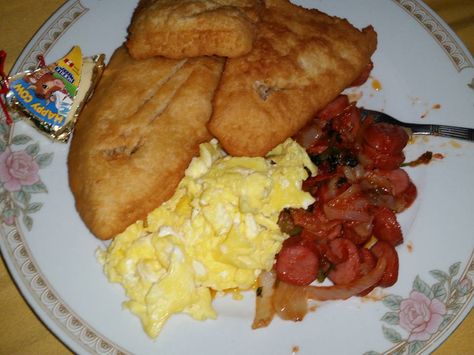 Breakfast: Fried jacks, scrambled eggs, sausages & happy cow cheese. Happy Cow Cheese, Protien Diet, Belize Food, Fried Breakfast, Cow Cheese, Happy Cow, Scrambled Eggs, Sausages, Tandoori Chicken